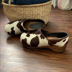 Sanita calf fur clogs